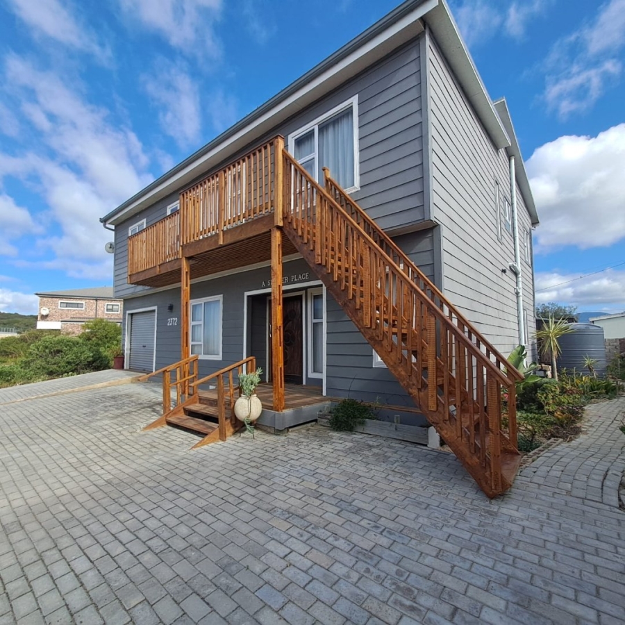 4 Bedroom Property for Sale in Kleinkrantz Western Cape